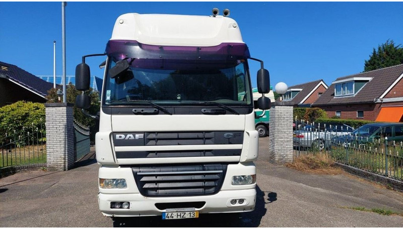 DAF CF 85.410 4x2 MANUAL 410 POWER - Tracteur routier: photos 5 DAF CF 85.410 4x2 MANUAL 410 POWER - Tracteur routier: photos 5