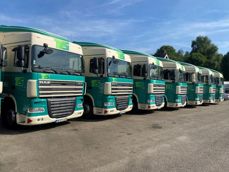 DAF XF 105.410 4 PIECES AVAILABLE - Tracteur routier: photos 2 DAF XF 105.410 4 PIECES AVAILABLE - Tracteur routier: photos 2