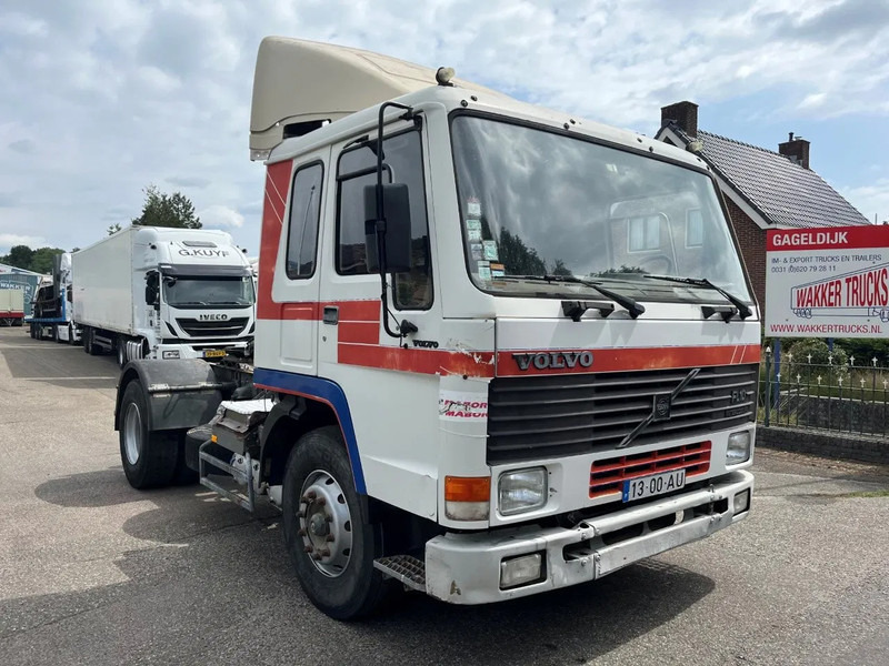 Volvo FL 10.320 4X2 TRUCKHEAD FULL STEEL SUSPENSION - Tracteur routier: photos 5 Volvo FL 10.320 4X2 TRUCKHEAD FULL STEEL SUSPENSION - Tracteur routier: photos 5