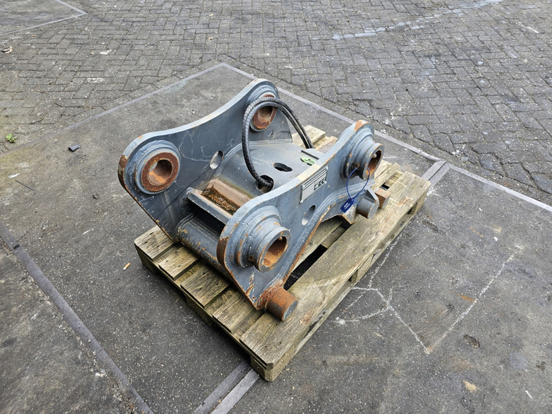 Hydraulische snelwissel cw45s cw45s coupler verachtert eurosteel - Attache rapide pour Engins de chantier: photos 3 Hydraulische snelwissel cw45s cw45s coupler verachtert eurosteel - Attache rapide pour Engins de chantier: photos 3