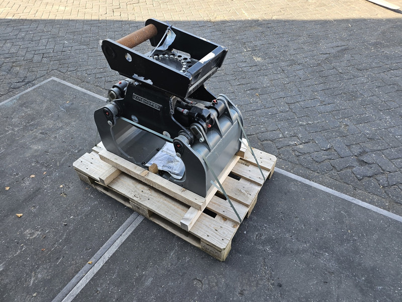 Kinshofer A07TR-45 sorteergrijper sortiergreifer minibagger neu lehnhoff - Grappin pour Machine agricole: photos 4 Kinshofer A07TR-45 sorteergrijper sortiergreifer minibagger neu lehnhoff - Grappin pour Machine agricole: photos 4