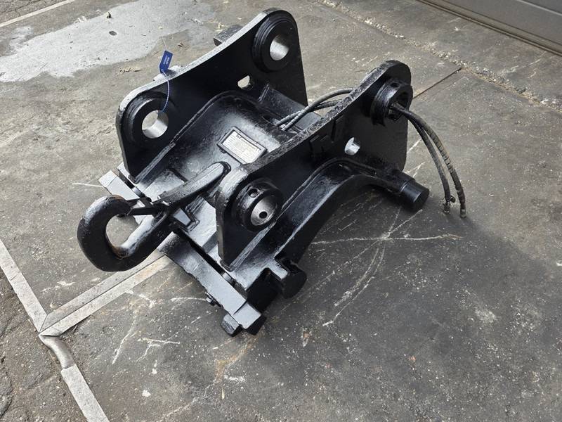 Snelwissel cw45 coupler verachtert coupler cw45 verachtert - Attache rapide pour Engins de chantier: photos 2 Snelwissel cw45 coupler verachtert coupler cw45 verachtert - Attache rapide pour Engins de chantier: photos 2