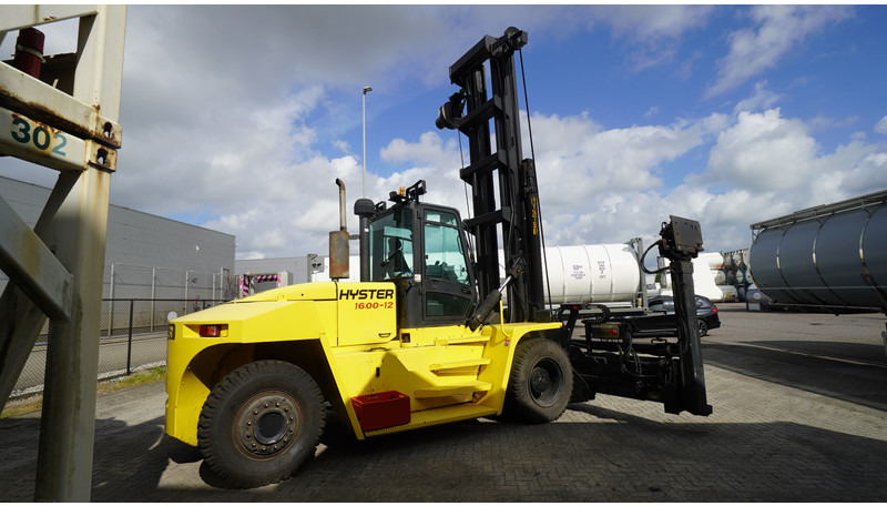 Hyster H16.00XM-12 WITH CONTAINER SYSTEM - Engins de chantier: photos 2 Hyster H16.00XM-12 WITH CONTAINER SYSTEM - Engins de chantier: photos 2