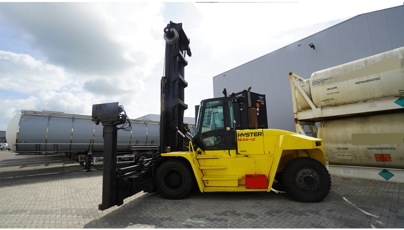 Hyster H16.00XM-12 WITH CONTAINER SYSTEM - Engins de chantier: photos 1 Hyster H16.00XM-12 WITH CONTAINER SYSTEM - Engins de chantier: photos 1