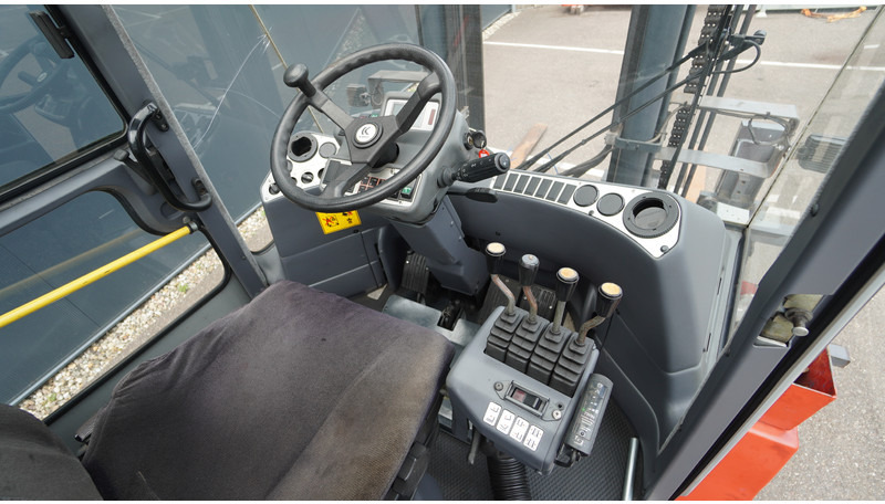 Kalmar DCE 70-6 HE 7 TONS FORKLIFT - Engins de chantier: photos 5 Kalmar DCE 70-6 HE 7 TONS FORKLIFT - Engins de chantier: photos 5