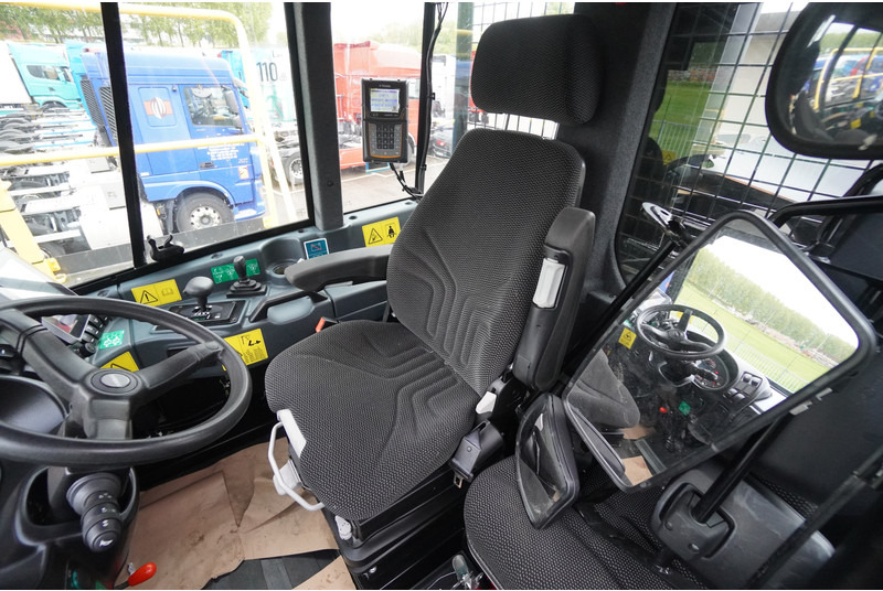 Rokbak TEREX RA 40 6X6 NEW 23 m3 - Engins de chantier: photos 4 Rokbak TEREX RA 40 6X6 NEW 23 m3 - Engins de chantier: photos 4