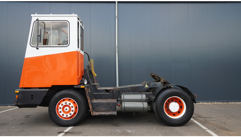 Terberg YT SL 1020 - Engins de chantier: photos 1 Terberg YT SL 1020 - Engins de chantier: photos 1