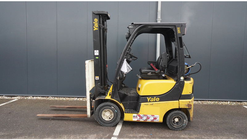 Yale GLP20SVX V2425 LPG FORKLIFT DUPLEX - Engins de chantier: photos 2 Yale GLP20SVX V2425 LPG FORKLIFT DUPLEX - Engins de chantier: photos 2