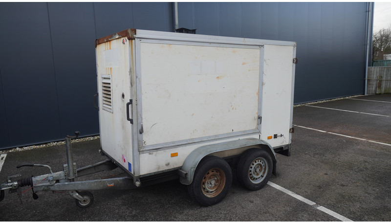 Hapert 2 AXLE CLOSED BOX - Remorque fourgon: photos 3 Hapert 2 AXLE CLOSED BOX - Remorque fourgon: photos 3