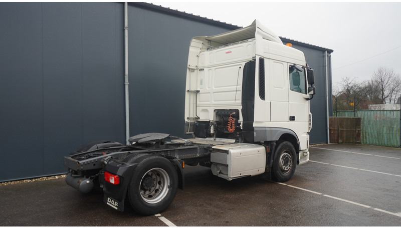 Tracteur routier DAF XF 440 SPACECAB EURO 6: photos 8