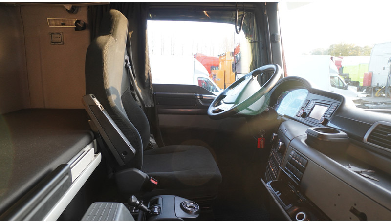 MAN TGX 26.560 6X2 EURO 6 RETARDER - Tracteur routier: photos 5 MAN TGX 26.560 6X2 EURO 6 RETARDER - Tracteur routier: photos 5