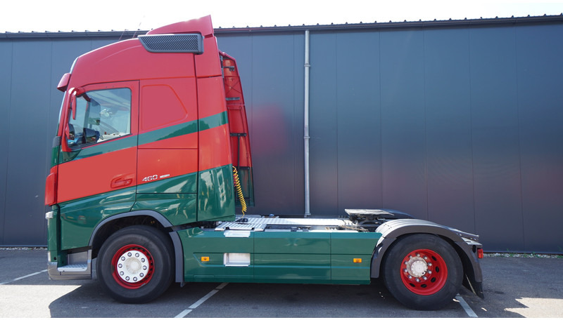 Volvo FH 460 EURO 6 GLOBETROTTER - Tracteur routier: photos 1 Volvo FH 460 EURO 6 GLOBETROTTER - Tracteur routier: photos 1
