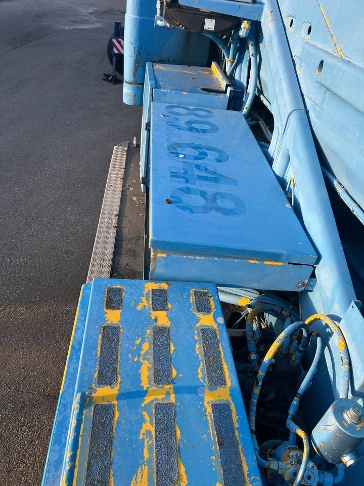 Grove GMK 3055 - Grue tout-terrain: photos 3 Grove GMK 3055 - Grue tout-terrain: photos 3