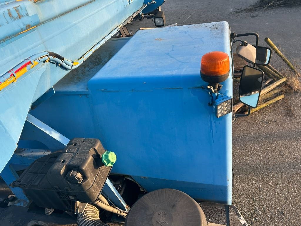 Grove GMK 3055 - Grue tout-terrain: photos 4 Grove GMK 3055 - Grue tout-terrain: photos 4