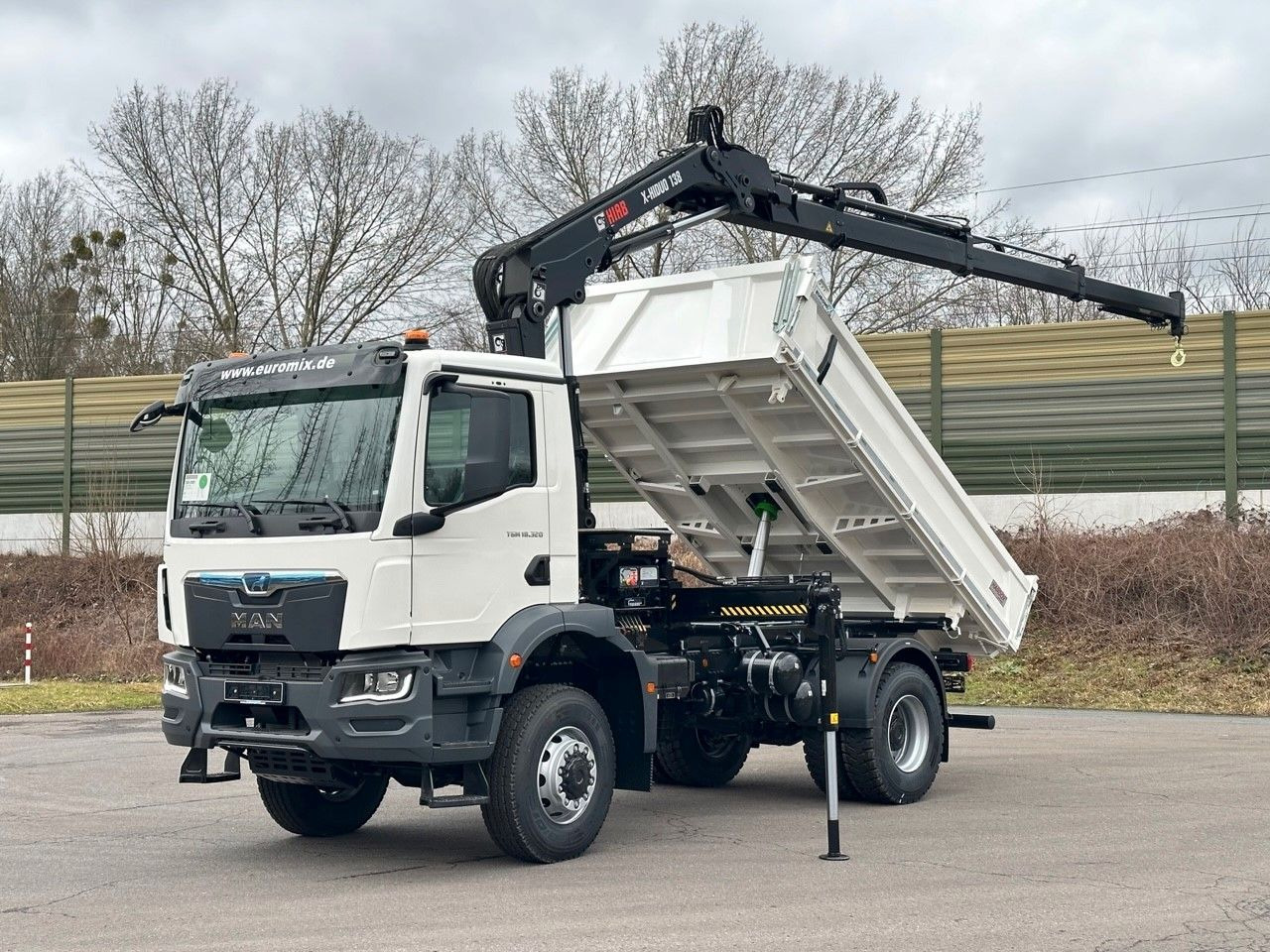 MAN TGM 18.320 4x4 Euro6e Hiab X-HiDuo 138DS-3 - Camion grue: photos 1 MAN TGM 18.320 4x4 Euro6e Hiab X-HiDuo 138DS-3 - Camion grue: photos 1