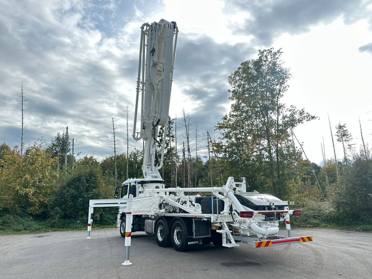 Camion malaxeur MAN TGS 26.510 6x4 SWAN TSP 38-5 160RZ    ( 38m ): photos 17