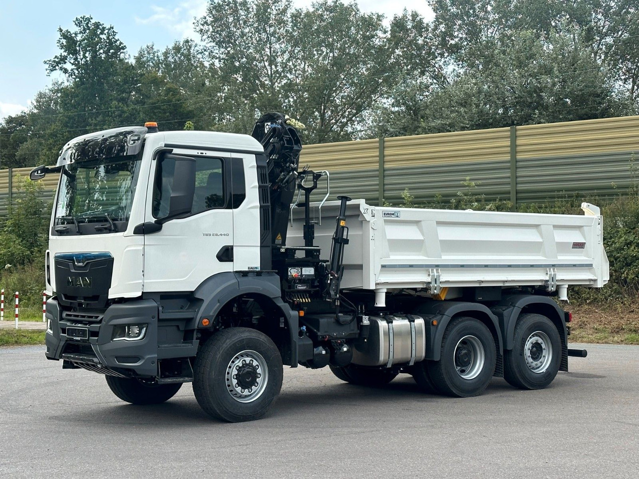 MAN TGS 28.440 6x4-4/3-Seiten- Kipper / Hiab 138-3 - Camion benne, Camion grue: photos 3 MAN TGS 28.440 6x4-4/3-Seiten- Kipper / Hiab 138-3 - Camion benne, Camion grue: photos 3