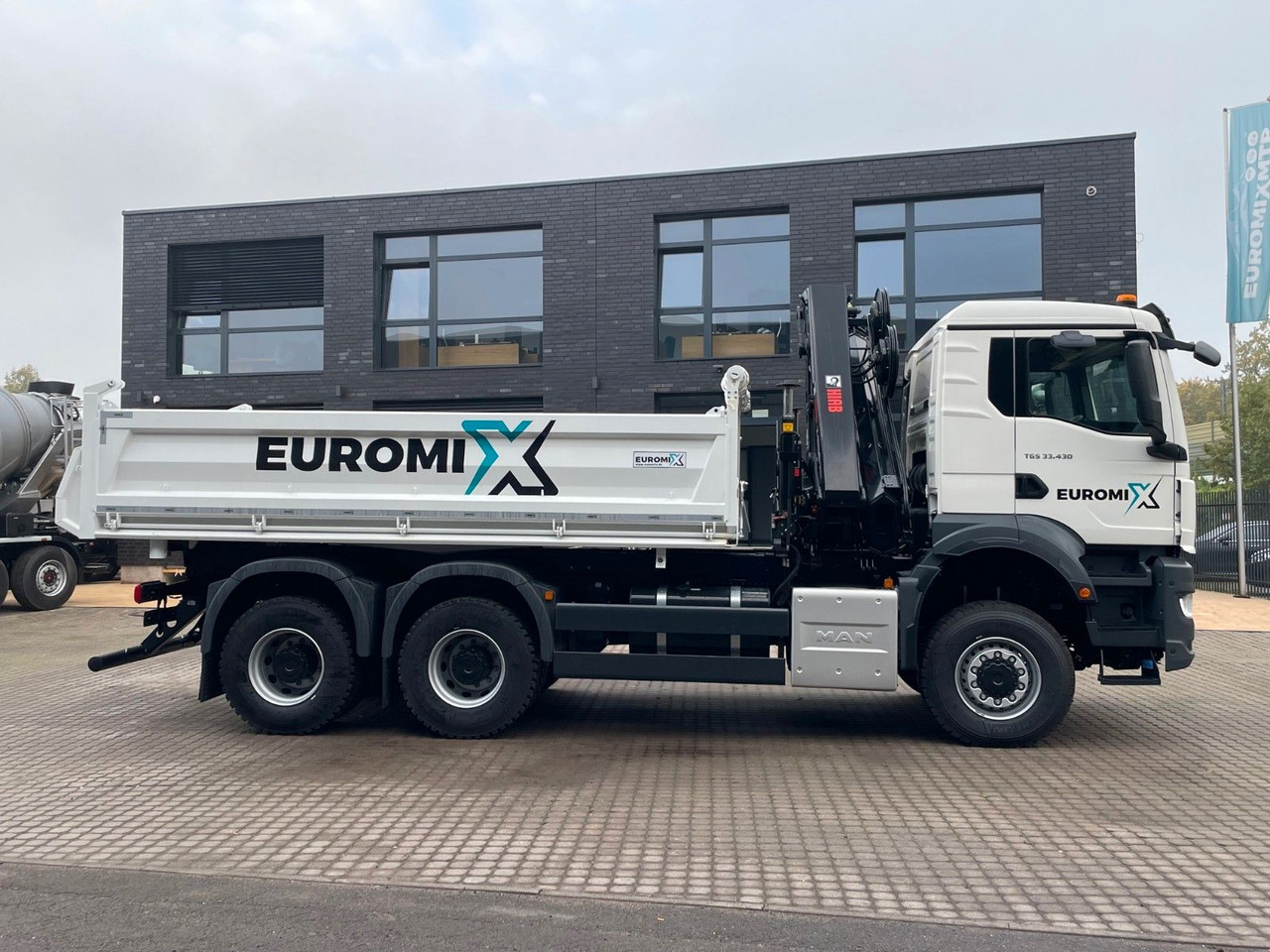 MAN TGS 33.440 6x6 /3-Seiten- Kipper / HIAB 228-6 - Camion benne, Camion grue: photos 5 MAN TGS 33.440 6x6 /3-Seiten- Kipper / HIAB 228-6 - Camion benne, Camion grue: photos 5