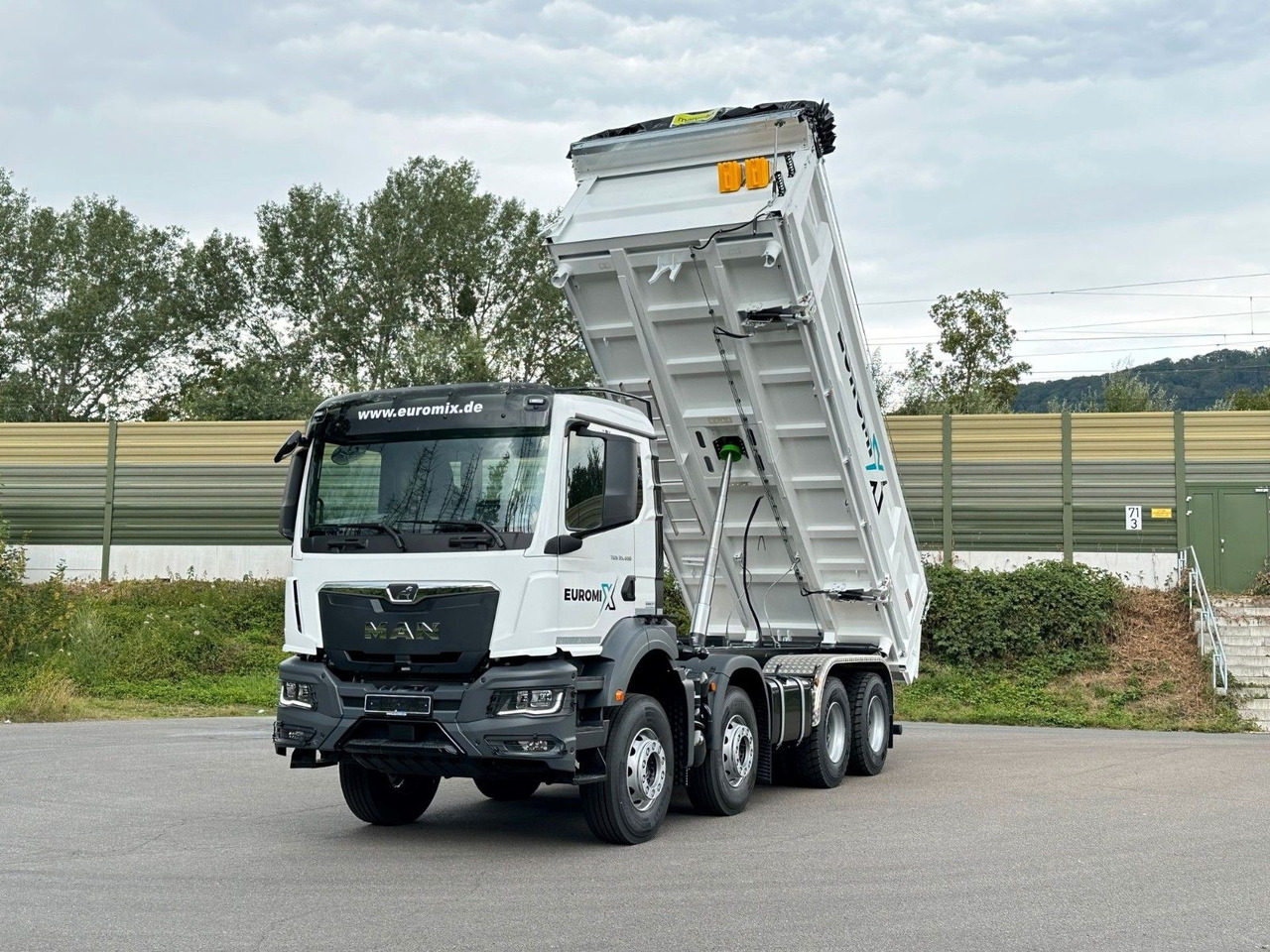 Camion benne MAN TGS 35.480 8x4 EuromixMTP 3-Seiten-Kipper: photos 11