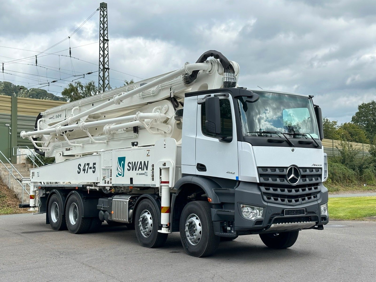 Camion malaxeur Mercedes-Benz Arocs 5 4142  8x4 SWAN TSP 47-5 160RZ ( 47m ): photos 12