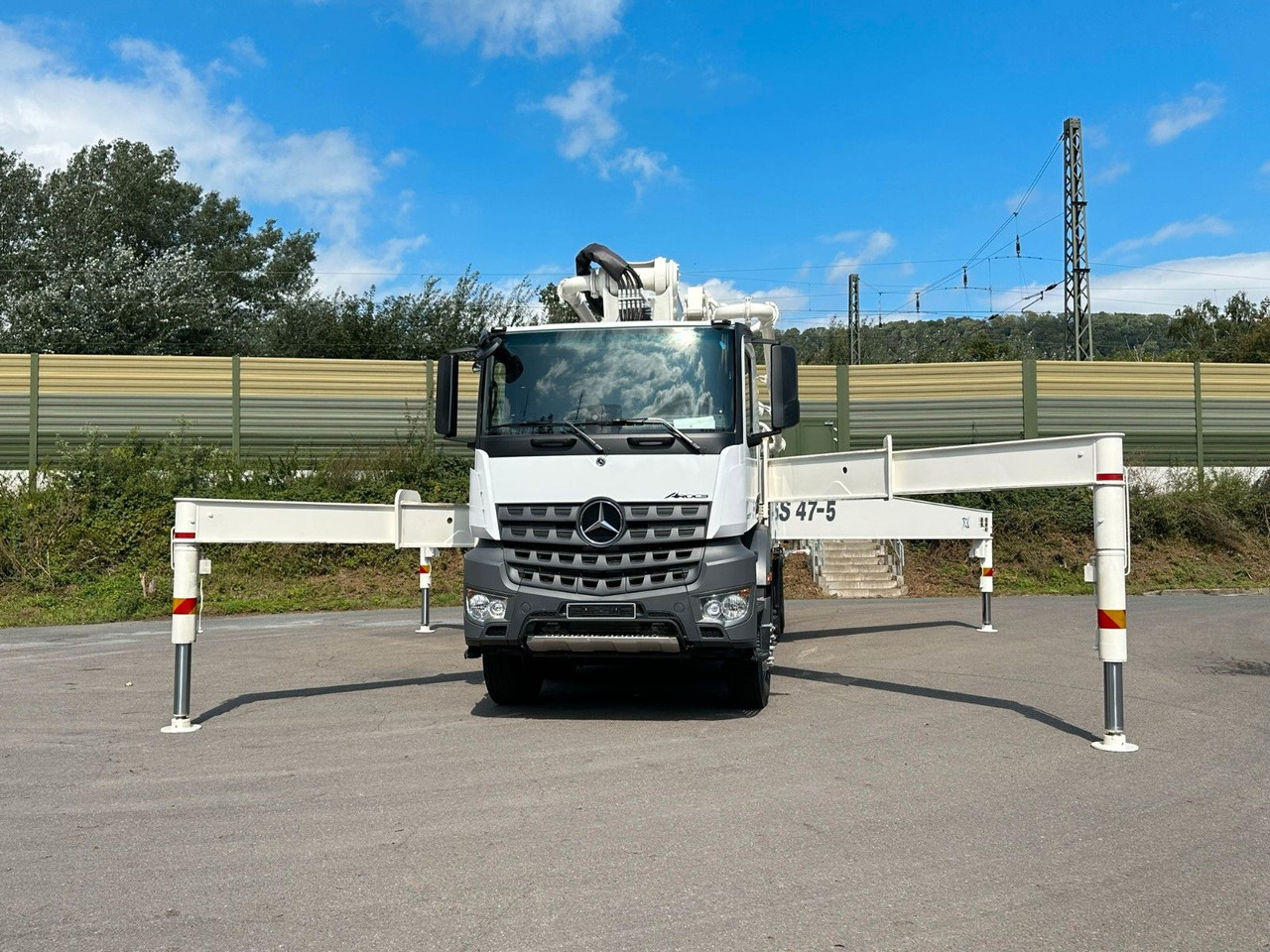 Camion malaxeur Mercedes-Benz Arocs 5 4142  8x4 SWAN TSP 47-5 160RZ ( 47m ): photos 13