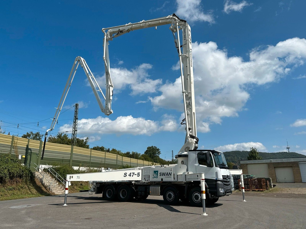 Camion malaxeur Mercedes-Benz Arocs 5 4142  8x4 SWAN TSP 47-5 160RZ ( 47m ): photos 27