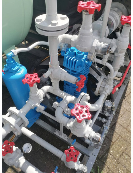 LPG Mobile Intervention 990L tank Unit Gas, Lpg, Gpl, Gaz, Propane, Butane including compressor and hoses - Réservoir de carburant pour Camion: photos 2 LPG Mobile Intervention 990L tank Unit Gas, Lpg, Gpl, Gaz, Propane, Butane including compressor and hoses - Réservoir de carburant pour Camion: photos 2