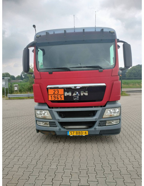 MAN TGS 26.400 6x2-4 LL 26900 Liter Gas tank truck ID 2.168 Rootselaar, flowmeter, pump - Camion citerne: photos 2 MAN TGS 26.400 6x2-4 LL 26900 Liter Gas tank truck ID 2.168 Rootselaar, flowmeter, pump - Camion citerne: photos 2