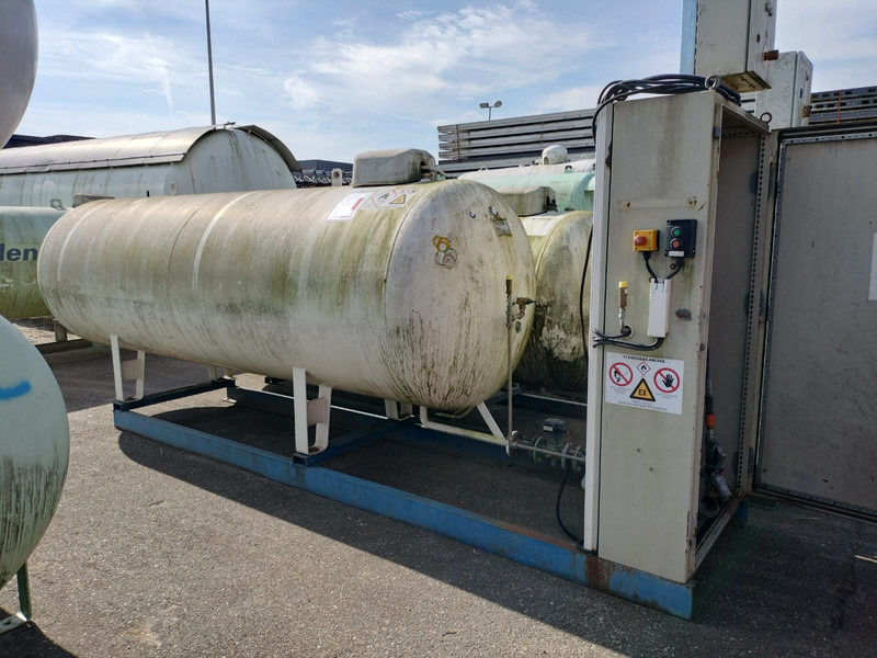 Used skid installation 4850 L (4.8 m3) different setups multiple pieces available for sale Gas, lpg, gpl, gaz, propane, butane propane refilling station is used to refill cylinders, suitable for limited land and space. - Réservoir de carburant: photos 1 Used skid installation 4850 L (4.8 m3) different setups multiple pieces available for sale Gas, lpg, gpl, gaz, propane, butane propane refilling station is used to refill cylinders, suitable for limited land and space. - Réservoir de carburant: photos 1