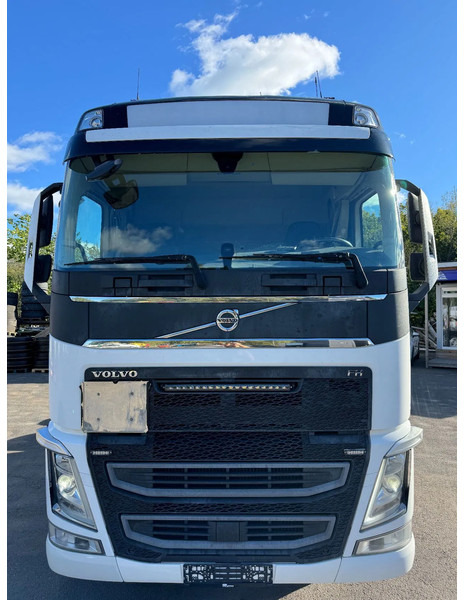 Volvo FH 540 8x2*4, ADR, Chassi (former Tank-truck), 2018 - Châssis cabine: photos 2 Volvo FH 540 8x2*4, ADR, Chassi (former Tank-truck), 2018 - Châssis cabine: photos 2