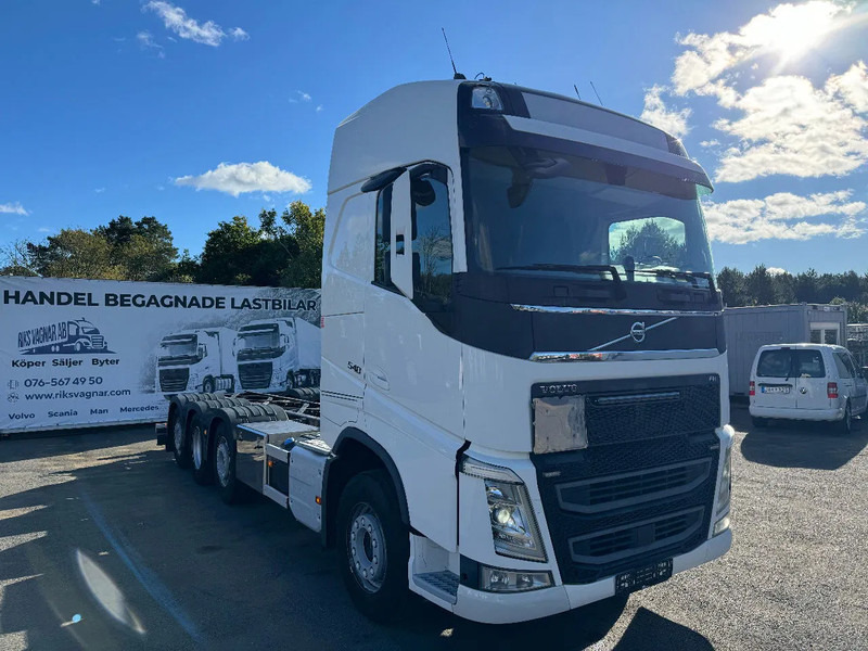 Volvo FH 540 8x2*4, ADR, Euro 6, Chassi (former Tank-truck), 2018 - Châssis cabine: photos 1 Volvo FH 540 8x2*4, ADR, Euro 6, Chassi (former Tank-truck), 2018 - Châssis cabine: photos 1