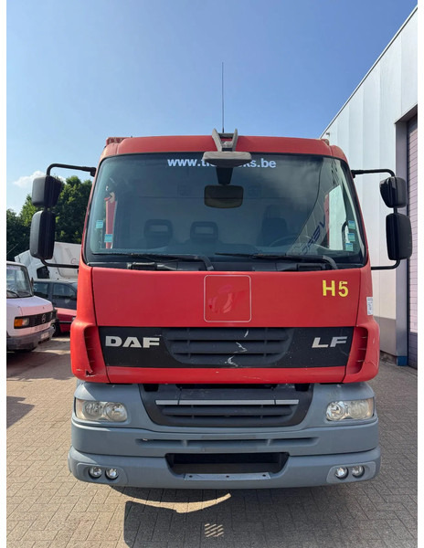 DAF LF 55.220 **MANUAL GEARBOX-EURO 4** - Camion fourgon: photos 2 DAF LF 55.220 **MANUAL GEARBOX-EURO 4** - Camion fourgon: photos 2