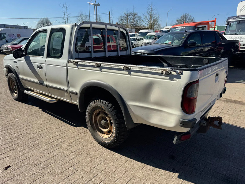 Ford Ranger **DIESEL-AIRCO** - Voiture: photos 5 Ford Ranger **DIESEL-AIRCO** - Voiture: photos 5