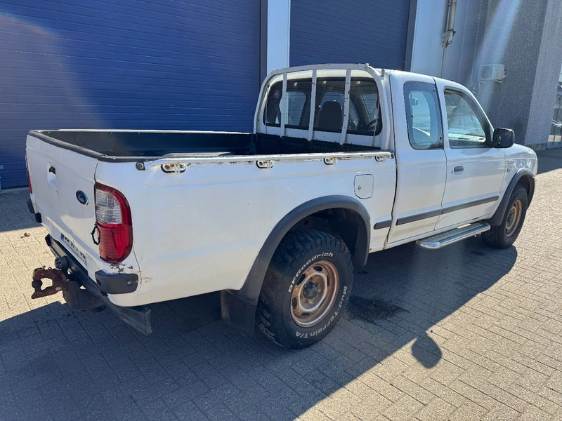 Ford Ranger **DIESEL-AIRCO** - Voiture: photos 4 Ford Ranger **DIESEL-AIRCO** - Voiture: photos 4