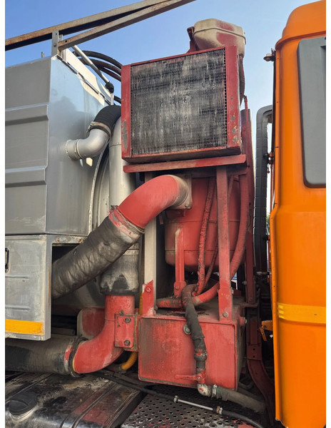 Iveco Turbostar 190.30 **6X2-FULL STEEL-VACUUMTRUCK-VIDANGEUR** - Camion hydrocureur: photos 4 Iveco Turbostar 190.30 **6X2-FULL STEEL-VACUUMTRUCK-VIDANGEUR** - Camion hydrocureur: photos 4