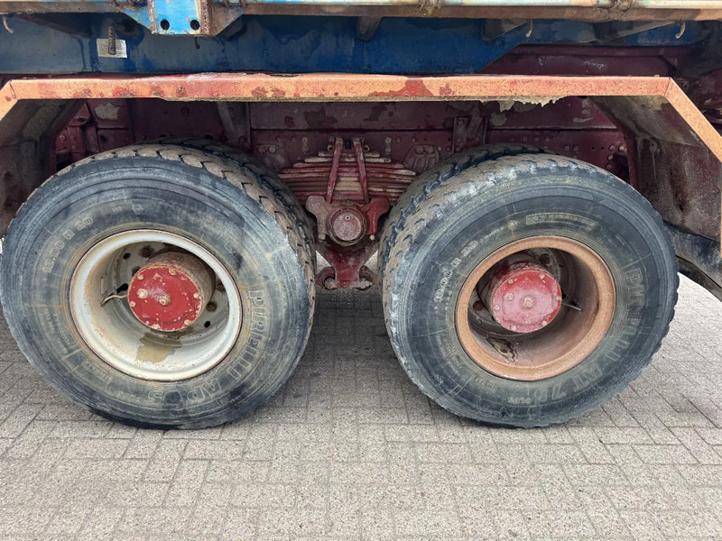 Camion benne Iveco Turbotech 330.30 **6CYLINDER-WATERCOOLING-BIG AXXLES**: photos 13 Camion benne Iveco Turbotech 330.30 **6CYLINDER-WATERCOOLING-BIG AXXLES**: photos 13