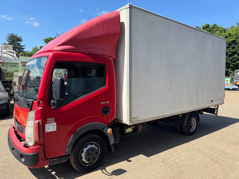 Renault Maxity 130 - Fourgon grand volume: photos 1 Renault Maxity 130 - Fourgon grand volume: photos 1