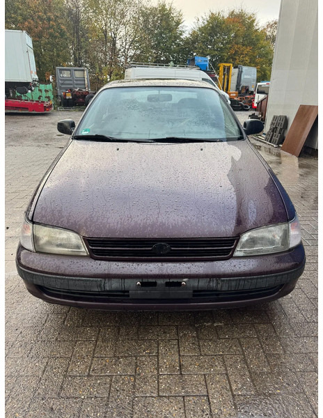 Toyota Carina E **2.0 PETROL-ESSENCE** - Berline: photos 2 Toyota Carina E **2.0 PETROL-ESSENCE** - Berline: photos 2