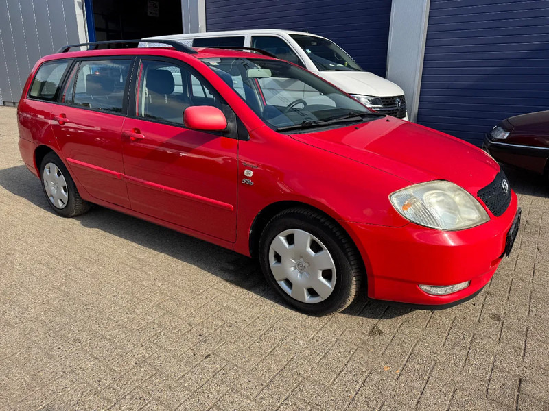 Toyota Corolla 2,0D-AC-CLIME** - Voiture: photos 3 Toyota Corolla 2,0D-AC-CLIME** - Voiture: photos 3