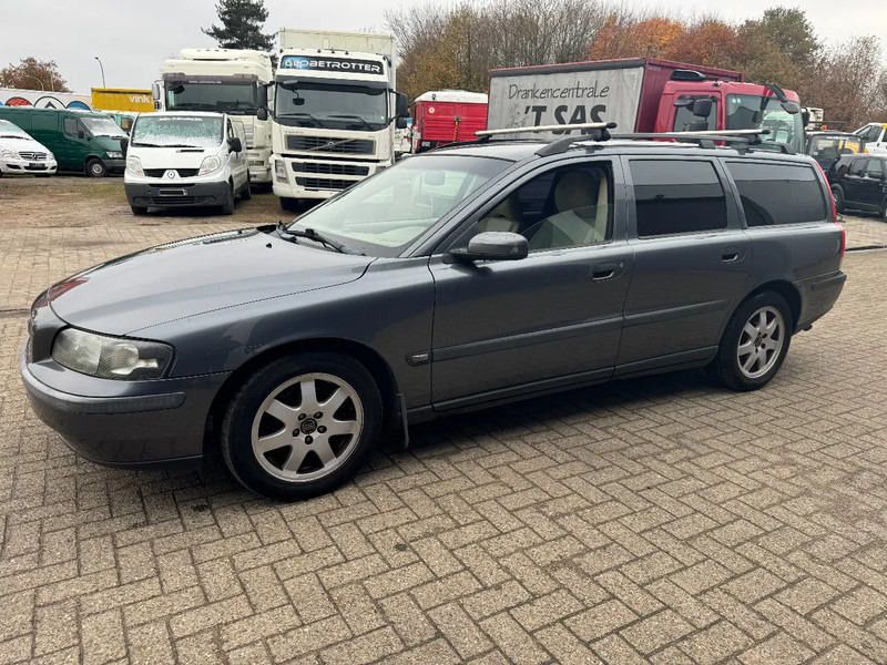 Volvo V70 V70 - Voiture: photos 2 Volvo V70 V70 - Voiture: photos 2