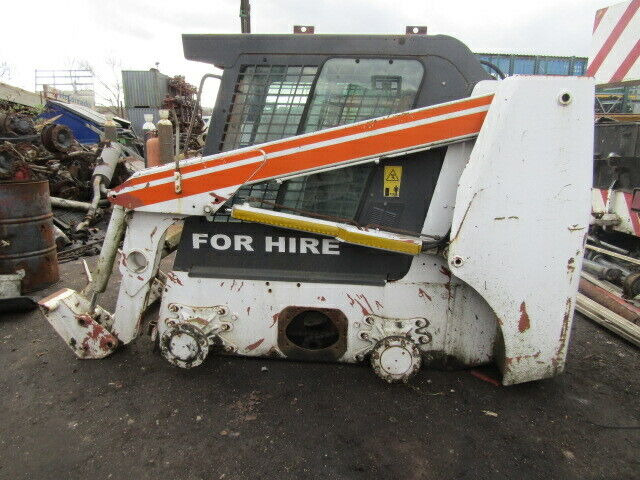 CASE 60XT SKID STEER 4BT CUMMINS (PARTS) - Mini chargeuse: photos 3 CASE 60XT SKID STEER 4BT CUMMINS (PARTS) - Mini chargeuse: photos 3