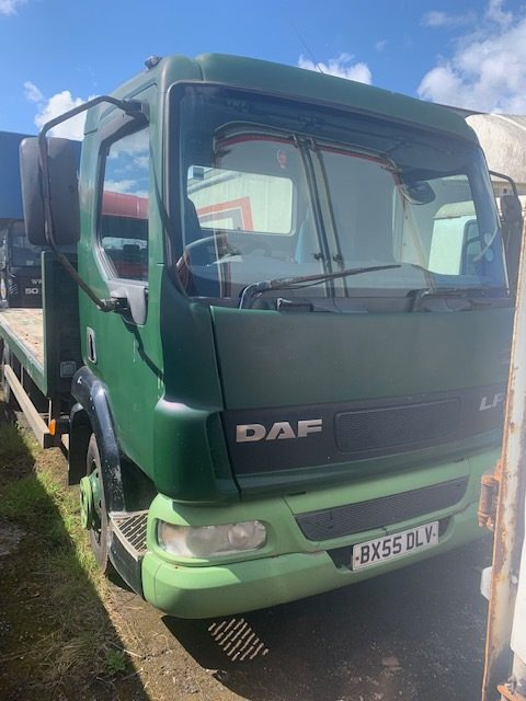 DAF LF 45 2005 BREAKING FOR SPARES - Camion: photos 1 DAF LF 45 2005 BREAKING FOR SPARES - Camion: photos 1