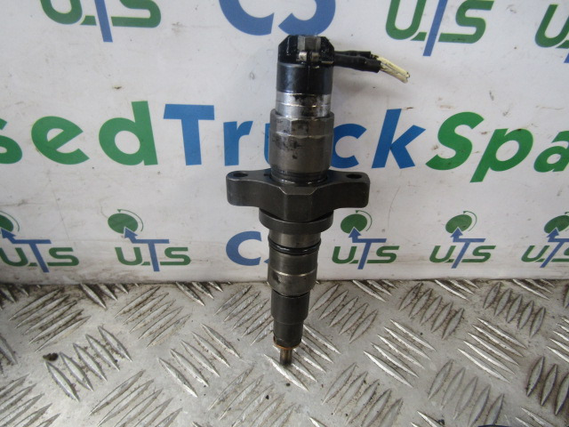 DAF LF 45 EURO 3 INJECTORS (4) P/NO 0445120-007 - Système de carburant pour Camion: photos 2 DAF LF 45 EURO 3 INJECTORS (4) P/NO 0445120-007 - Système de carburant pour Camion: photos 2