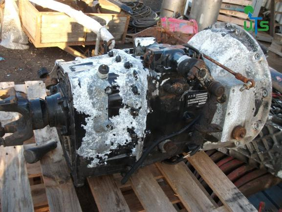 EATON 6 SPEED GEARBOX TYPE FS 52068 - Boîte de vitesse pour Camion: photos 1 EATON 6 SPEED GEARBOX TYPE FS 52068 - Boîte de vitesse pour Camion: photos 1
