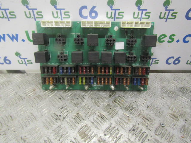 ERF ECX FUSEBOARD P/NO 414022-2 - Système électrique pour Camion: photos 1 ERF ECX FUSEBOARD P/NO 414022-2 - Système électrique pour Camion: photos 1