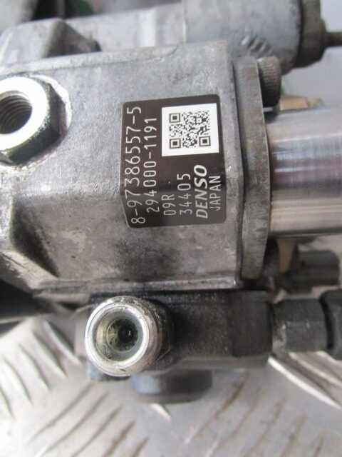 ISUZU NQR / N75 HIGH PRESSURE FUEL PUMP DENSO P/NO 8-97386557 - Système de carburant pour Camion: photos 2 ISUZU NQR / N75 HIGH PRESSURE FUEL PUMP DENSO P/NO 8-97386557 - Système de carburant pour Camion: photos 2