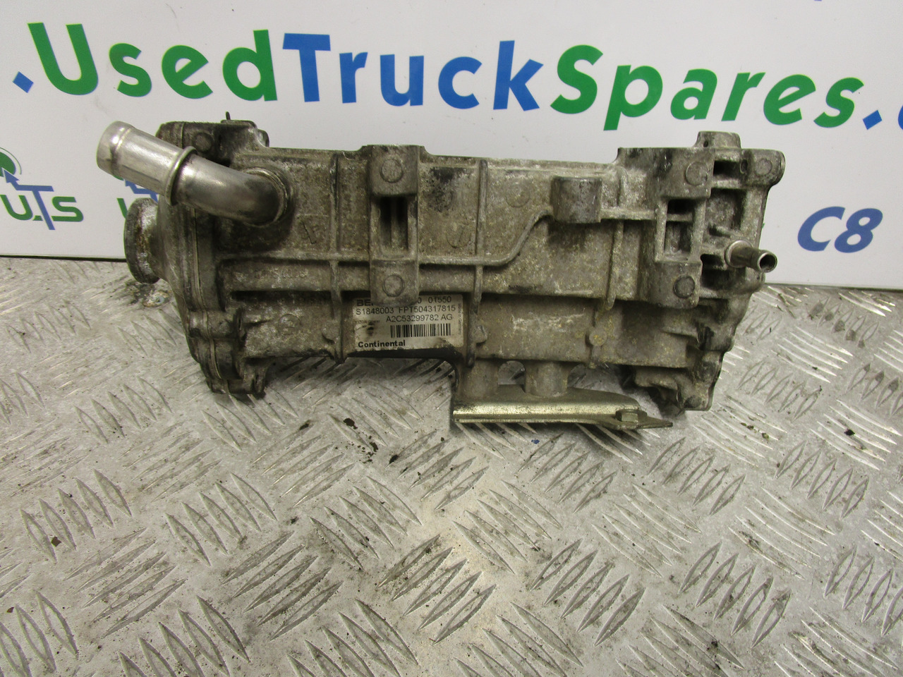 IVECO DAILY 3.0 EGR COOLER P/NO 504317815 - Moteur et pièces pour Camion: photos 1 IVECO DAILY 3.0 EGR COOLER P/NO 504317815 - Moteur et pièces pour Camion: photos 1