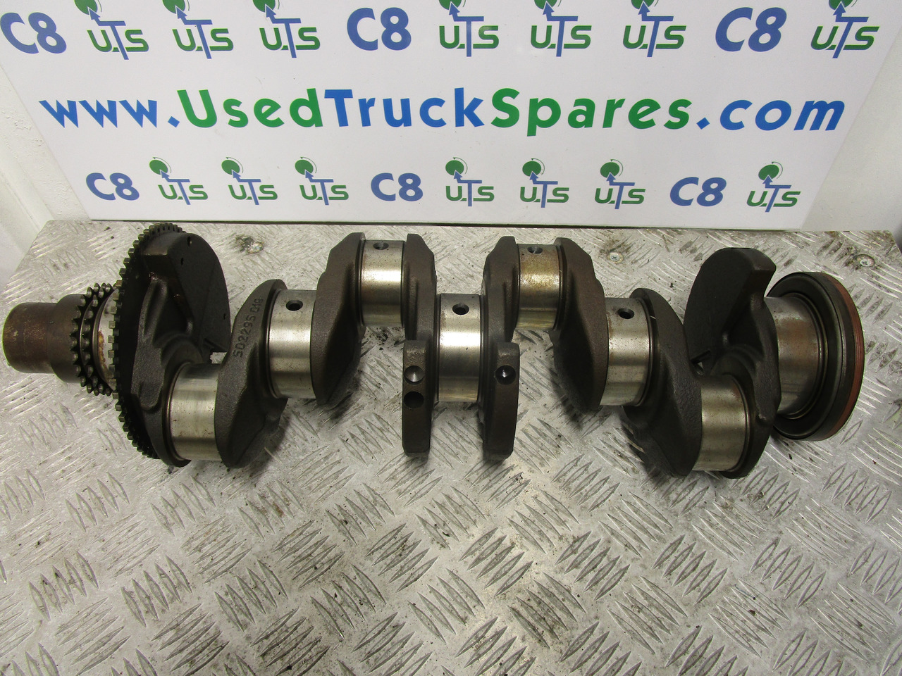 IVECO DAILY 3.0 STANDARD CRANKSHAFT P/NO 502295.019 - Moteur et pièces pour Camion: photos 1 IVECO DAILY 3.0 STANDARD CRANKSHAFT P/NO 502295.019 - Moteur et pièces pour Camion: photos 1