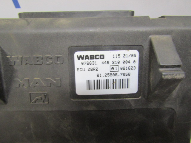 MAN TGA ZBR2 ECU P/NO 01.25806.7058 - Bloc de gestion pour Camion: photos 2 MAN TGA ZBR2 ECU P/NO 01.25806.7058 - Bloc de gestion pour Camion: photos 2