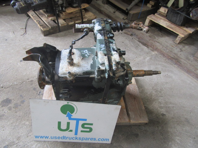 MERCEDES 814 G3/60 5 SPEED GEARBOX - Boîte de vitesse pour Camion: photos 1 MERCEDES 814 G3/60 5 SPEED GEARBOX - Boîte de vitesse pour Camion: photos 1
